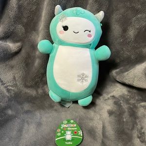 10" Yollie the Yeti Hugmee Squishmallow